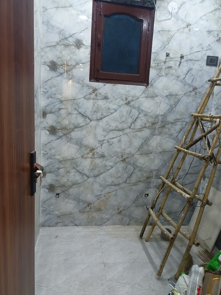 Room, vaishali sector 4 3 Bedroom 1350 Sq.Ft. Builder Floor In Vaishali Sector 4 Ghaziabad 7805572