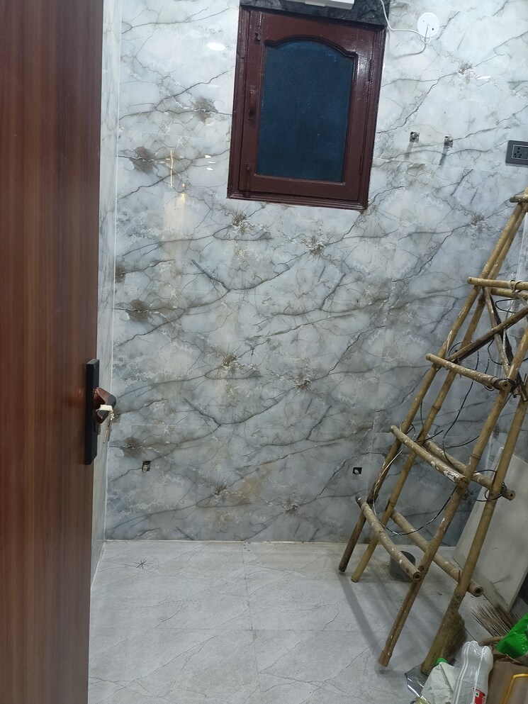 Room, vaishali sector 4 3 Bedroom 1350 Sq.Ft. Builder Floor In Vaishali Sector 4 Ghaziabad 7805572