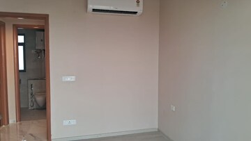 Room in 3 BHK Apartment at M3M Heights, Sector 65 – for Rent