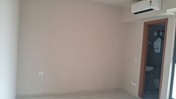 Room in 3 BHK Apartment at M3M Heights, Sector 65 – for Rent