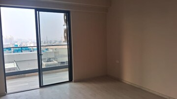 Room in 3 BHK Apartment at M3M Heights, Sector 65 – for Rent