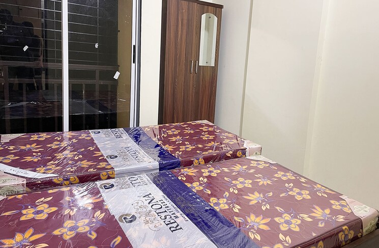 Room, haware city Pg For Boys In Haware City 7805624