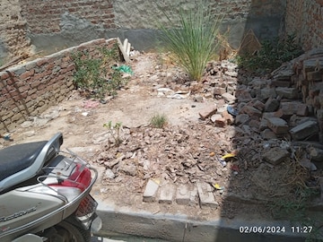 Plot For Resale in Durgapuri Delhi  7406367