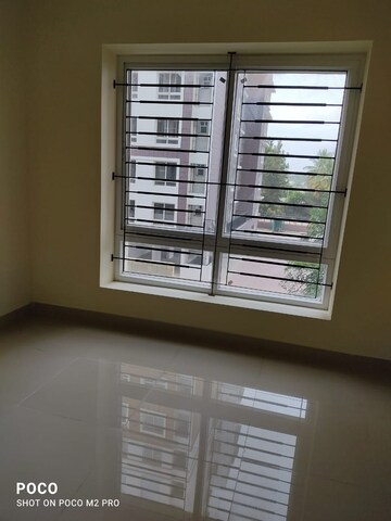 Room in 2 BHK Apartment at Kolte Patil Raaga, Hennur Road – for Sale