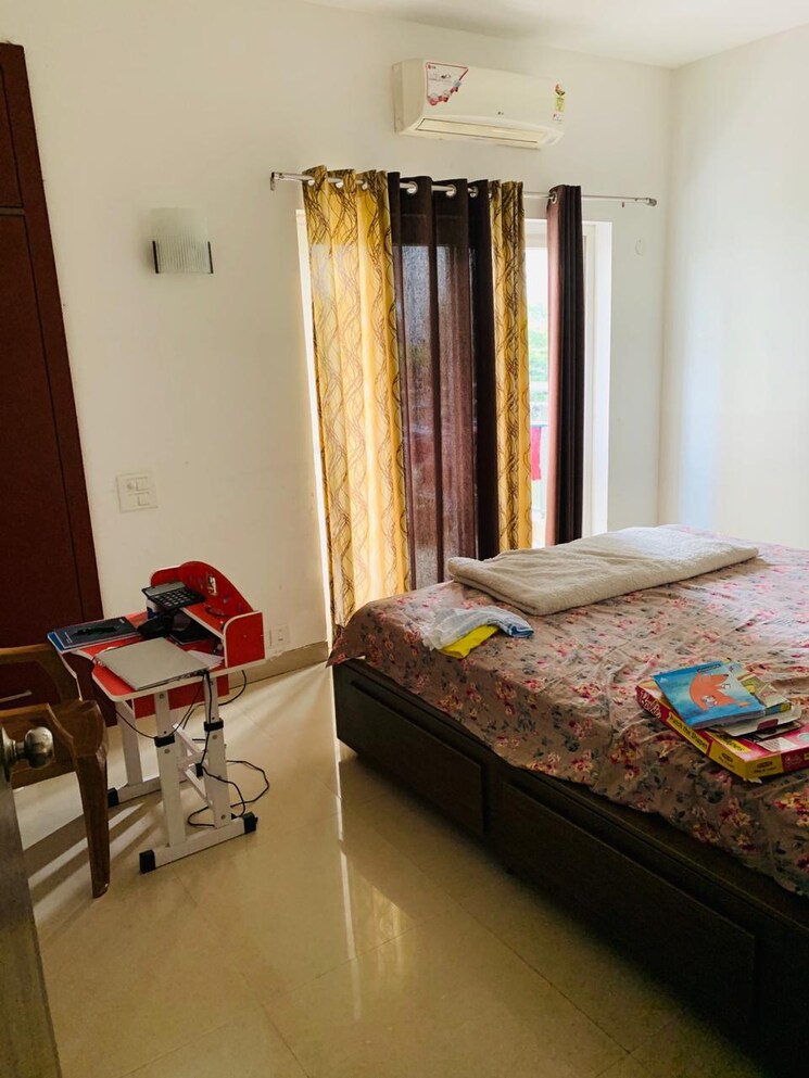 Bedroom, spaze-privy 4 Bedroom 2496 Sq.Ft. Apartment In Sector 72 Gurgaon 7805674
