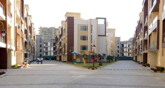 2 BHK Apartment For Resale in Highland Park Chandigarh Bhabat Zirakpur  7794368