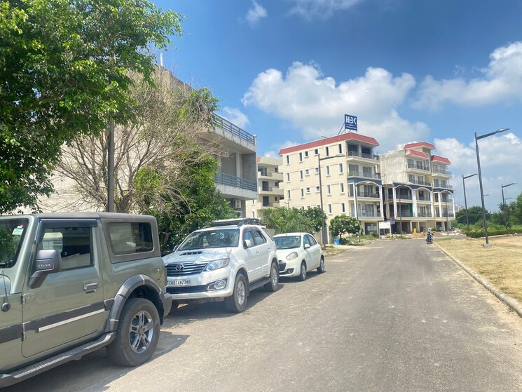 Floor Plan, dlf-hyde-park Commercial Shop 33 Sq.Yd. In South Mullanpur Chandigarh 7806173