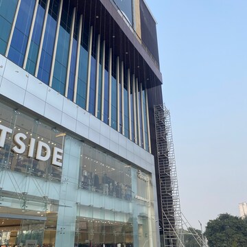  Office Space – Exterior View View at Adihm Ithums Galleria, Delta I Greater Noida - for Sale