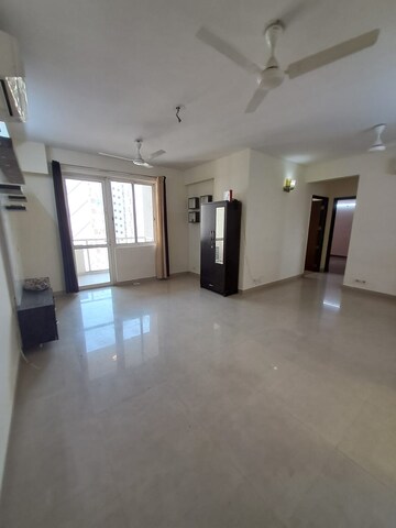 Room in 2.5 BHK Apartment at M3M Woodshire, Sector 107 – for Rent