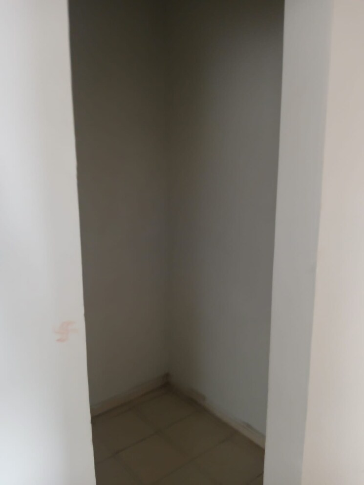 Room, dlf-regal-gardens 3 Bedroom 1804 Sq.Ft. Apartment In Sector 90 Gurgaon 7806411