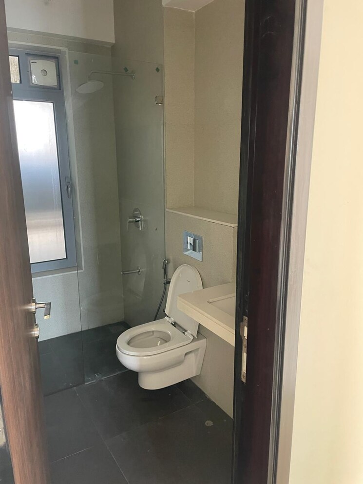 Bathroom, piramal-vaikunth 2 Bedroom 811 Sq.Ft. Apartment In Balkum Pada Thane 7806464