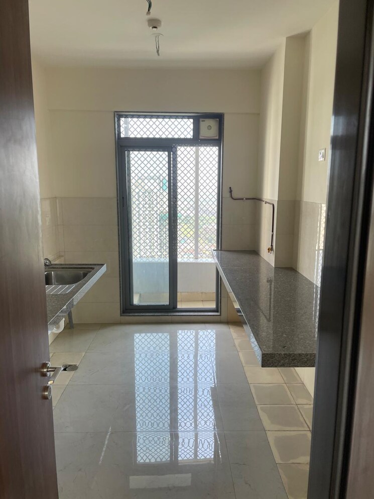 Bathroom, piramal-vaikunth 2 Bedroom 811 Sq.Ft. Apartment In Balkum Pada Thane 7806464