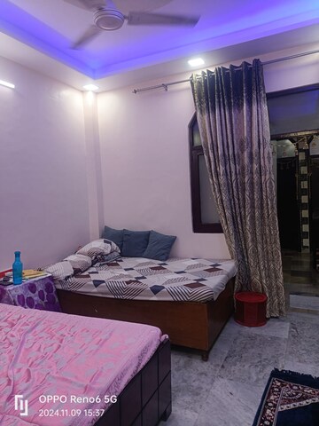 Bedroom in 3 BHK Builder Floor at Shastri Nagar – for Sale