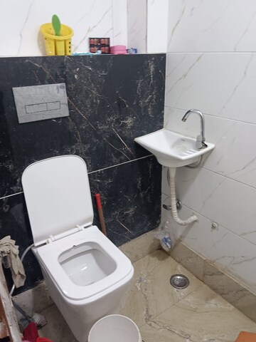 Master Bedroom in 2 BHK Builder Floor at Shastri Nagar – for Sale