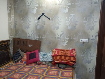Furnished Amenities in 2 BHK Builder Floor at Shastri Nagar – for Sale