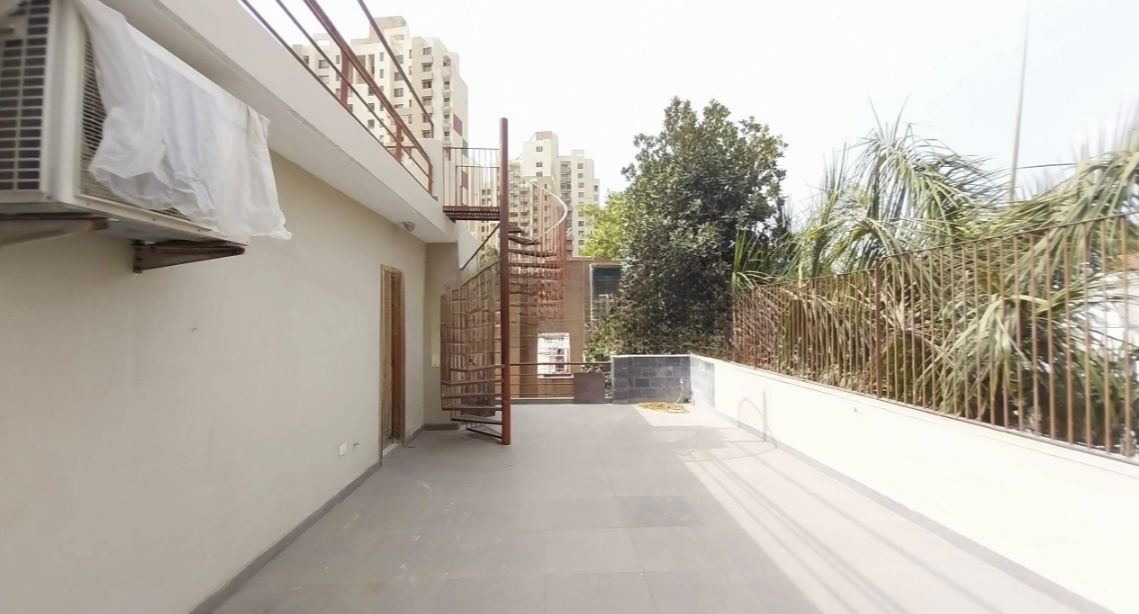 3 BHK + Servant Room Independent House For Sale in Old DLF Colony