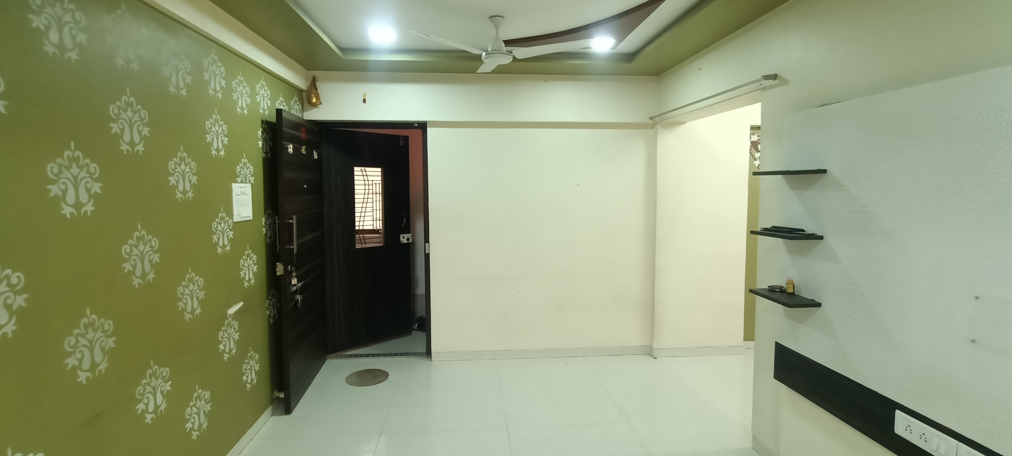 1 BHK 450 Sq.Ft. Apartment in Unique Orbit I