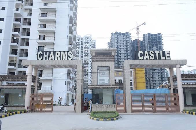 2.5 BHK + Study Room Apartment For Sale in Charms Castle