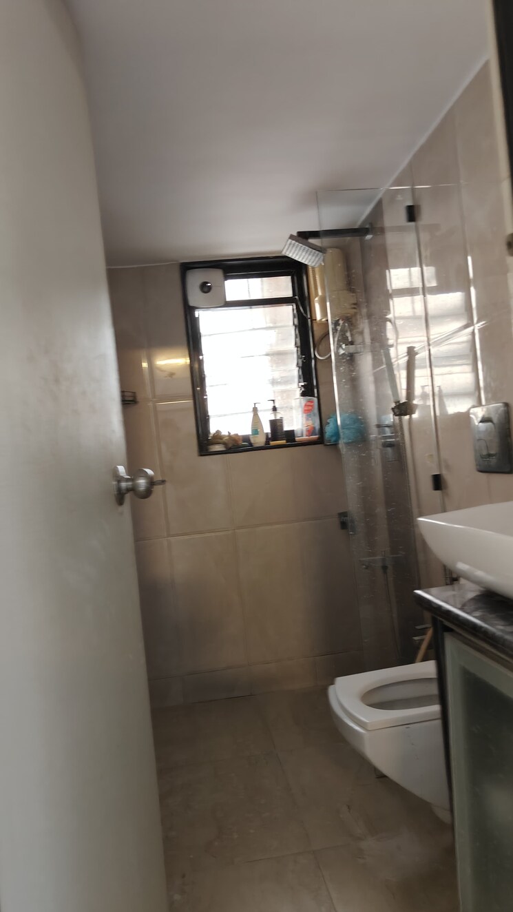 Bathroom, nyaya-deep-apartment 2 Bedroom 1100 Sq.Ft. Apartment In Andheri West Mumbai 7806988