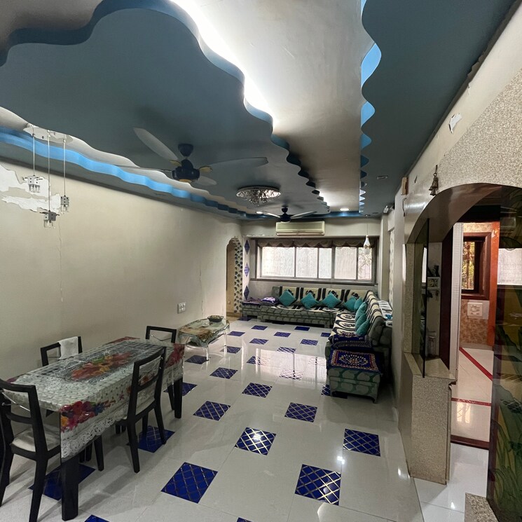 Team Area, broklyn-hill 3 Bedroom 1200 Sq.Ft. Apartment In Shashtri Nagar Mumbai 7807100