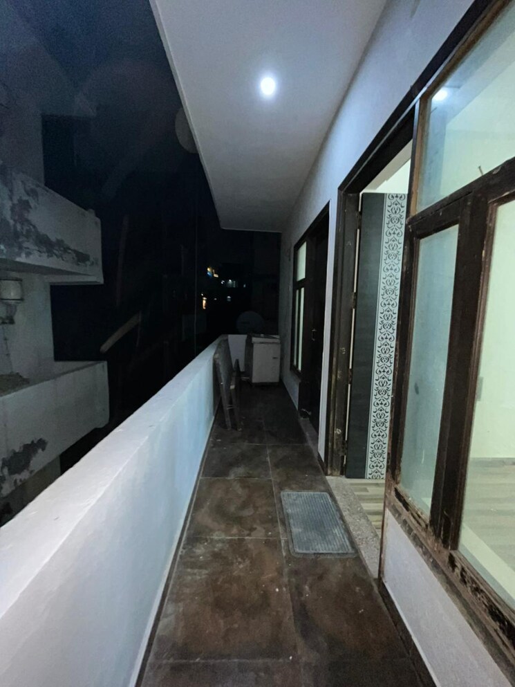 Balcony, ardee-city 3.5 Bedroom 2250 Sq.Ft. Apartment In Sector 52 Gurgaon 7807087