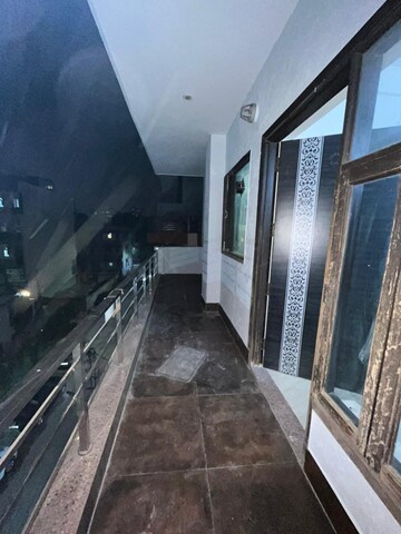 Kitchen in 3.5 BHK Apartment at Ardee City, Sector 52 – for Sale