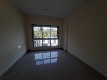 Room in 2 BHK Apartment at Vakola – for Sale
