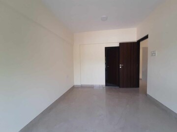 Room in 2 BHK Apartment at Vakola – for Sale