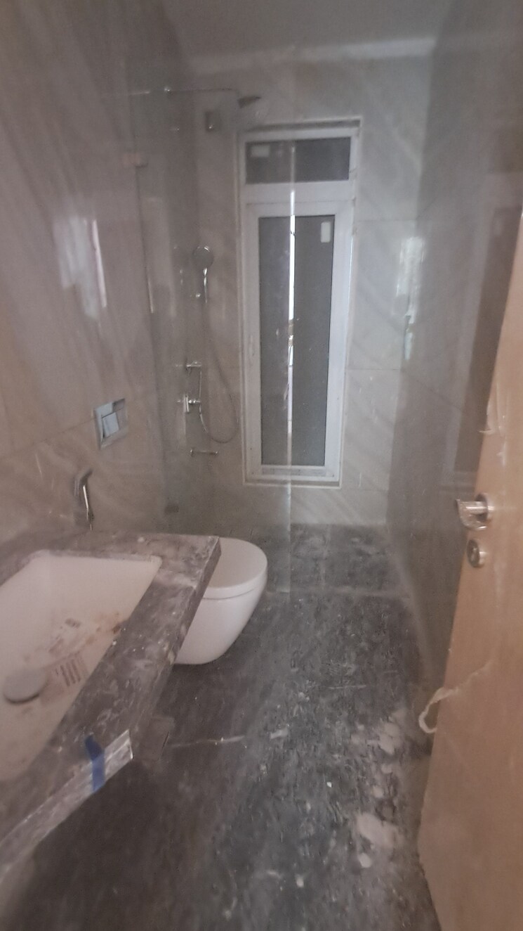 Bathroom, marathon-monte-south 2 Bedroom 1150 Sq.Ft. Apartment In Byculla West Mumbai 7807349