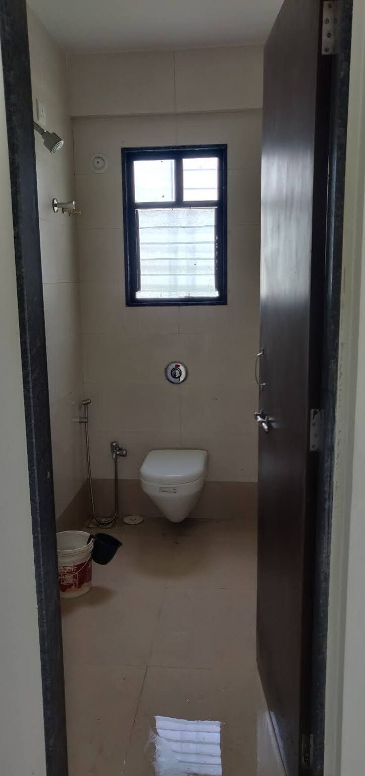 Bathroom, siddhi-pearl 2 Bedroom 950 Sq.Ft. Apartment In Baner Pune 7807357