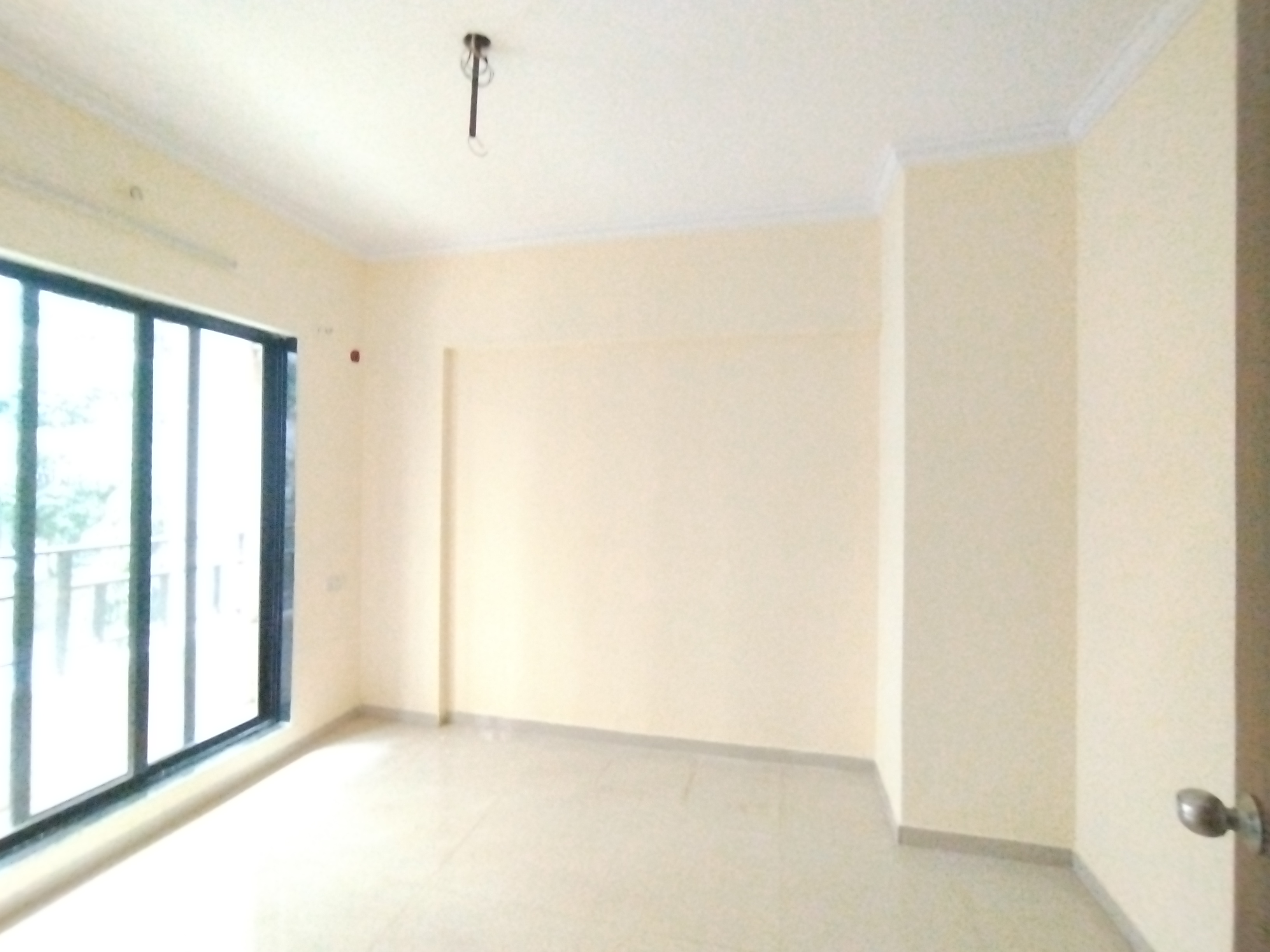 1 BHK + Servant Room 588 Sq.Ft. Apartment in Raunak City Phase 3