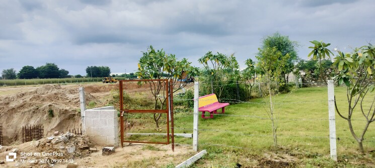 Garden, thikariya  111 Sq.Yd. Plot In Thikariya Jaipur 7807450