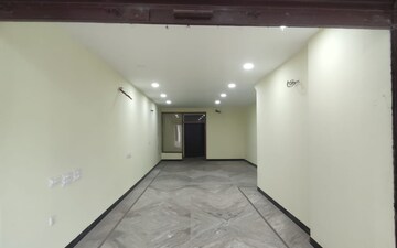 Showroom For Sale in Peer Mucchalla