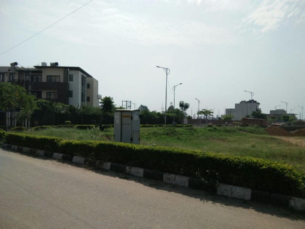 Commercial Land 121 Sq.Yd. For Resale in Sector 117 Mohali  7807467