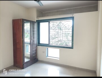 Room in 2 BHK Apartment at Yashraj Park CHS, Kasarvadavali – for Sale