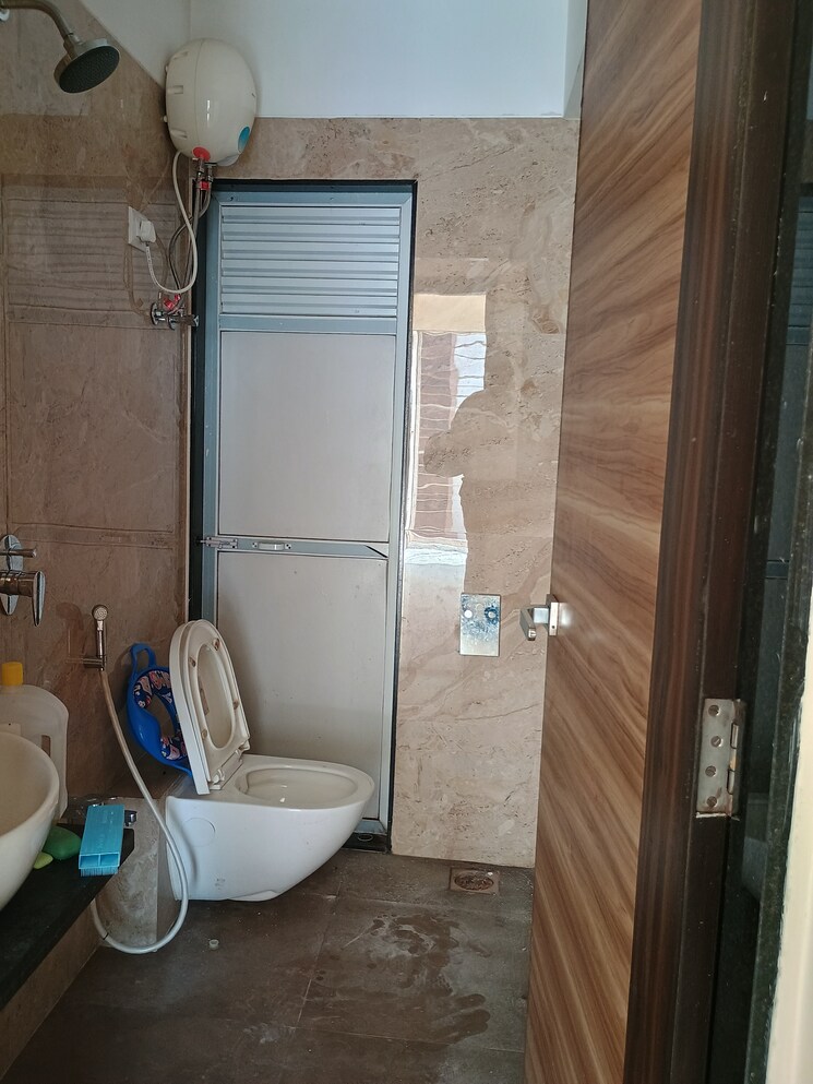Bathroom, neelkanth-sunberry 2 Bedroom 700 Sq.Ft. Apartment In Ghansoli Navi Mumbai 7807514