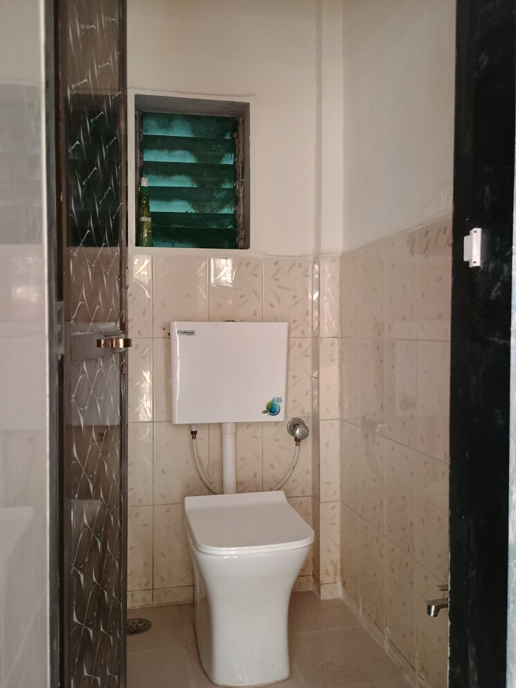 Bathroom, kopar khairane sector 19 1 Bedroom 570 Sq.Ft. Apartment In Kopar Khairane Sector 19 Navi Mumbai 7807558