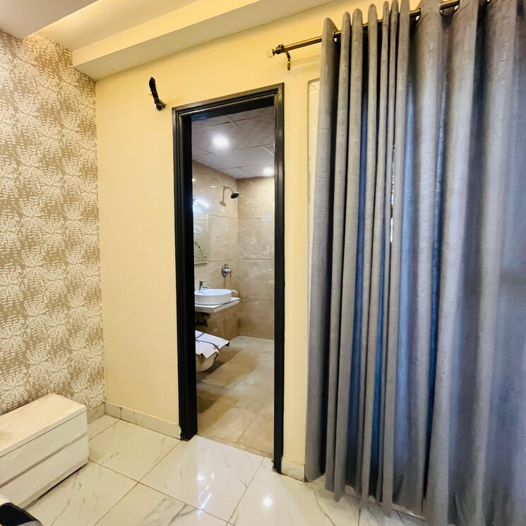 Bathroom, nk-sharma-savitry-greens-2 3 Bedroom 1490 Sq.Ft. Apartment In Ghazipur Zirakpur 7807674
