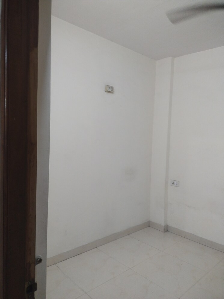 Room, gokul-chs-naigaon 1 Bedroom 280 Sq.Ft. Apartment In Naigaon East Palghar 7807693