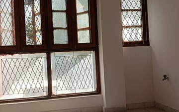 2 BHK Builder Floor For Sale in Lajpat Nagar 4