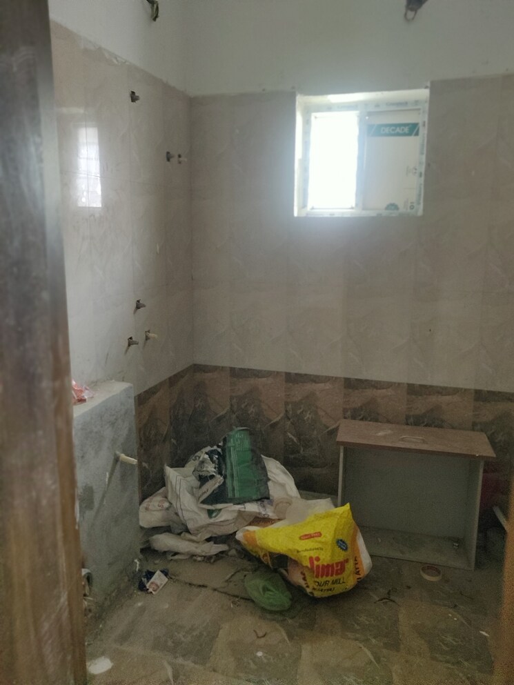  Parking, chitrapuri-colony 4 Bedroom 2600 Sq.Ft. Villa In Manikonda Hyderabad 7807800