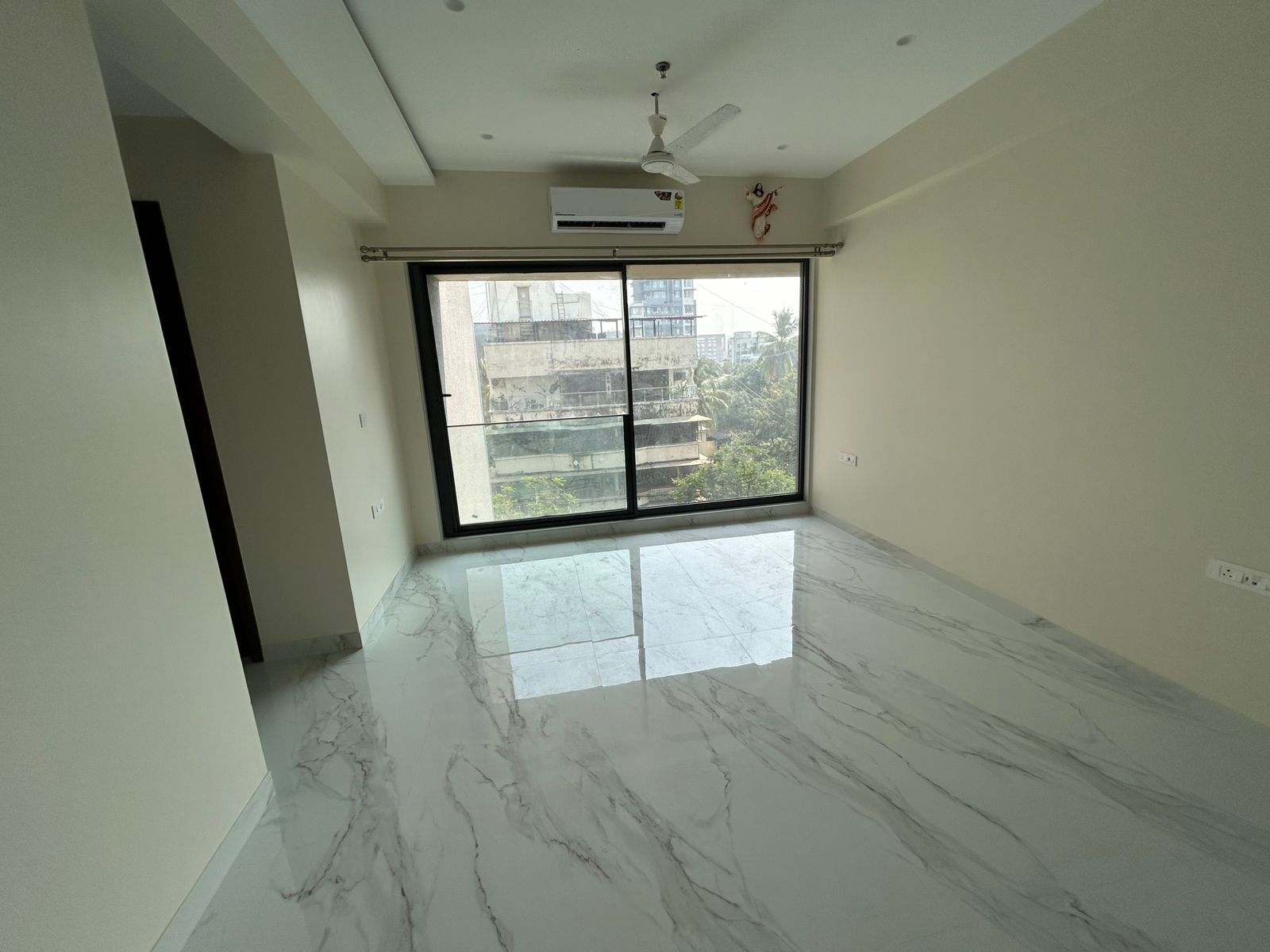 2 BHK Apartment For Rent in Shandor Maple Shades Bandra West Mumbai  7807881