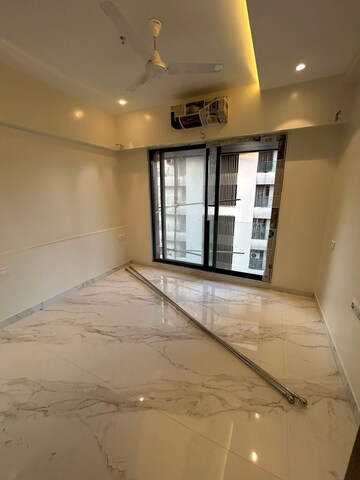 Room in 2 BHK Apartment at Shandor Maple Shades, Bandra West – for Rent