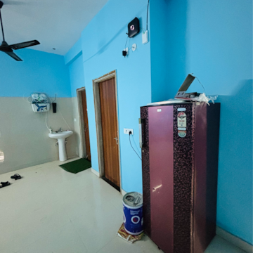 Living Room in 1 BHK Builder Floor at Alpha 1 RWA, Alpha 1 Greater Noida – for Rent