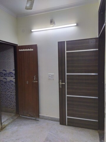 Room in 1 BHK Apartment at Govindpuri – for Rent