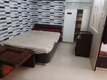 1 RK Apartment For Rent in Gundecha Sunflower Kandivali East Mumbai  7808352