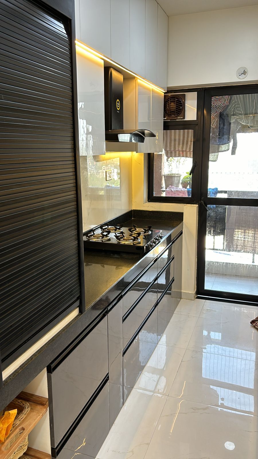 2 BHK Apartment For Sale in Runwal Gardens