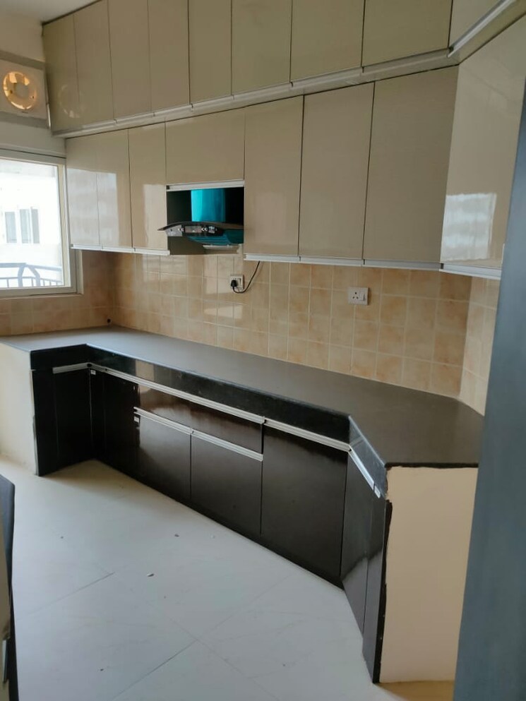 Kitchen, awho-shanti-vihar 3 Bedroom 1750 Sq.Ft. Apartment In Sector 95 Gurgaon 7808364