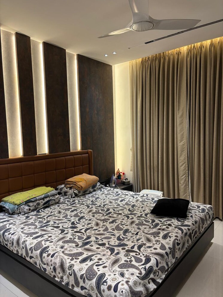 Bedroom, rustomjee-urbania-azziano 2 Bedroom 853 Sq.Ft. Apartment In Majiwada Thane 7808487