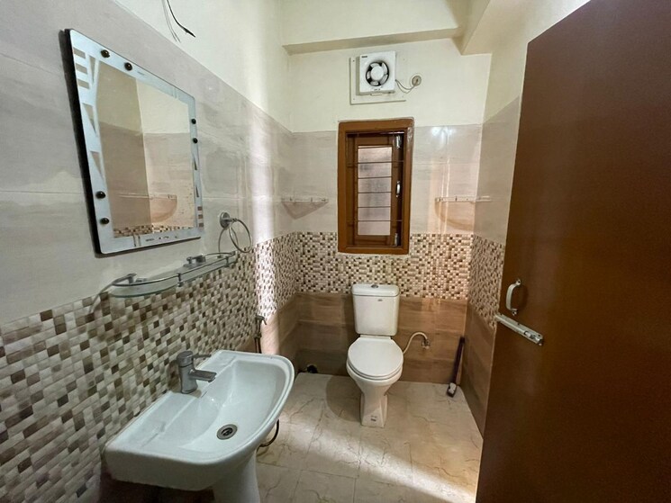 Bathroom, beltola 3 Bedroom 1250 Sq.Ft. Apartment In Beltola Guwahati 7808559